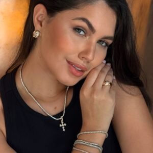 Pingente Cruz com Moissanites