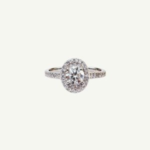 Anel Moissanite Oval Cravejado com Moissanites